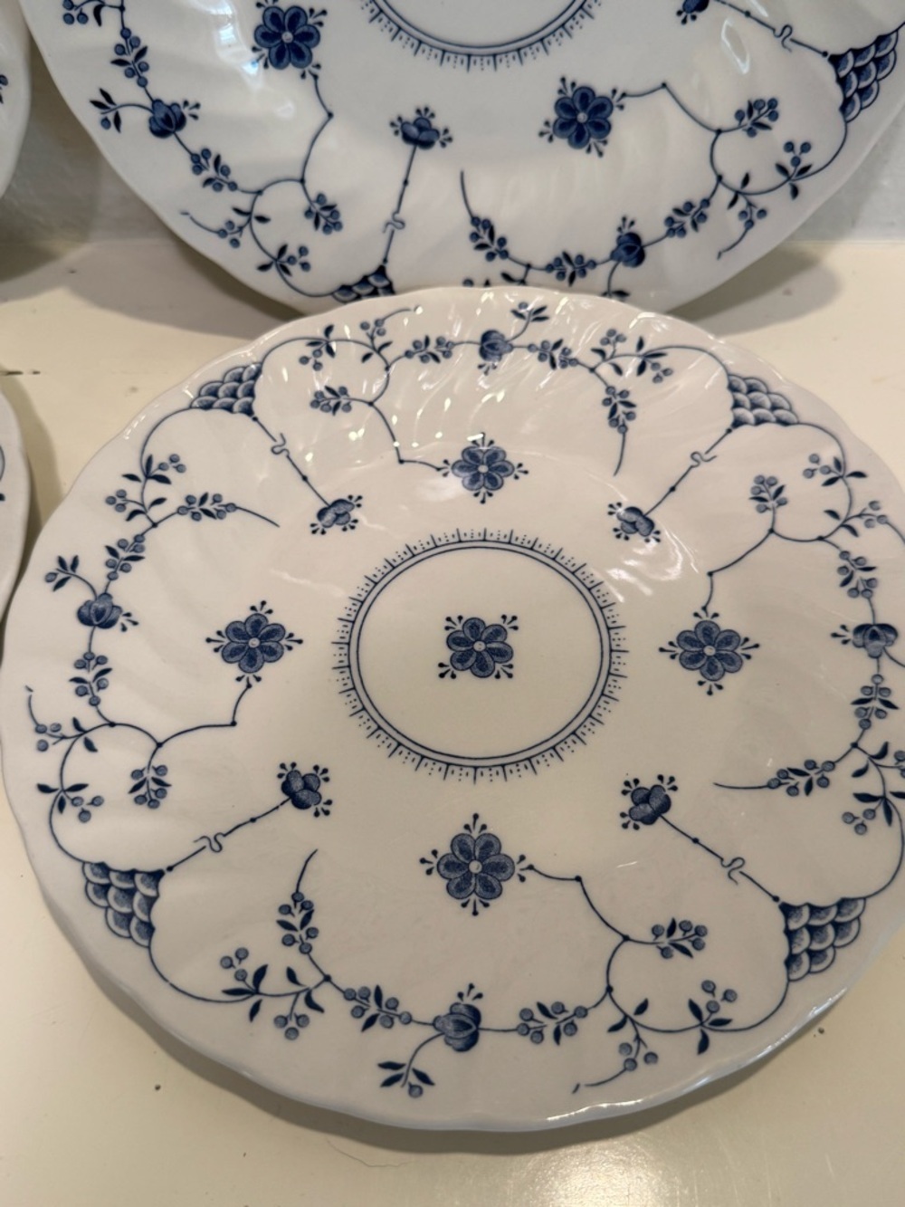 Vintage Churchill Fine China Finlandia White & Blue Floral 8in Plates- Set of 4 - Picture 7 of 11